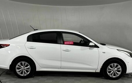 KIA Rio IV, 2018 год, 1 200 000 рублей, 4 фотография