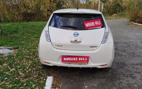 Nissan Leaf I, 2014 год, 735 000 рублей, 19 фотография