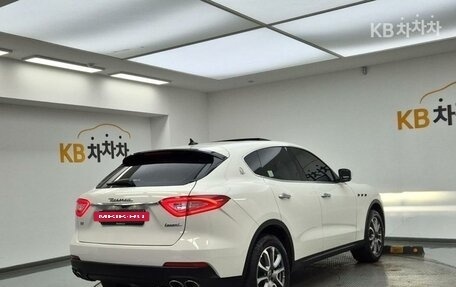 Maserati Levante I, 2021 год, 5 571 000 рублей, 3 фотография