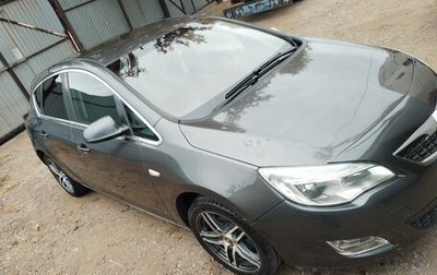 Opel Astra J, 2011 год, 500 000 рублей, 1 фотография