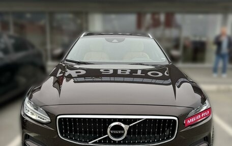 Volvo V90 Cross Country I рестайлинг, 2017 год, 3 600 000 рублей, 1 фотография