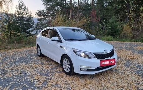 KIA Rio IV, 2017 год, 1 250 000 рублей, 2 фотография