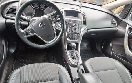 Opel Astra J, 2011 год, 500 000 рублей, 10 фотография