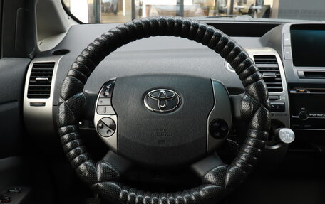 Toyota Prius, 2008 год, 806 000 рублей, 11 фотография