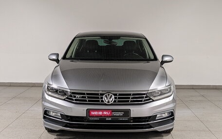 Volkswagen Passat B8 рестайлинг, 2018 год, 2 500 000 рублей, 2 фотография