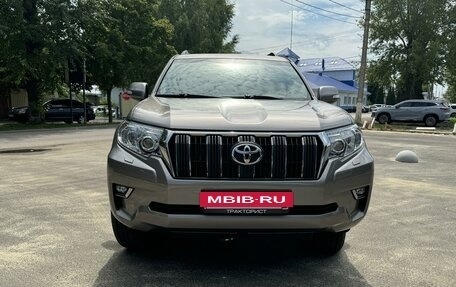 Toyota Land Cruiser Prado 150 рестайлинг 2, 2020 год, 5 530 000 рублей, 2 фотография