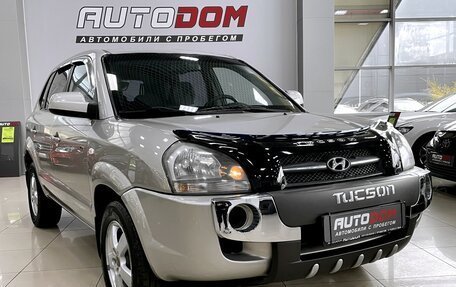 Hyundai Tucson III, 2005 год, 787 000 рублей, 2 фотография