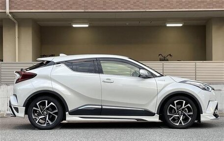 Toyota C-HR I рестайлинг, 2019 год, 1 505 000 рублей, 8 фотография