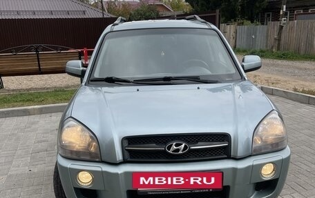 Hyundai Tucson III, 2008 год, 1 060 000 рублей, 2 фотография