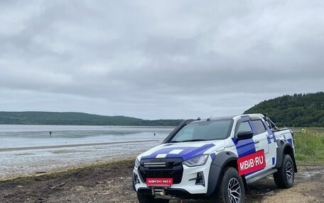 Isuzu D-Max, 2022 год, 10 000 000 рублей, 5 фотография