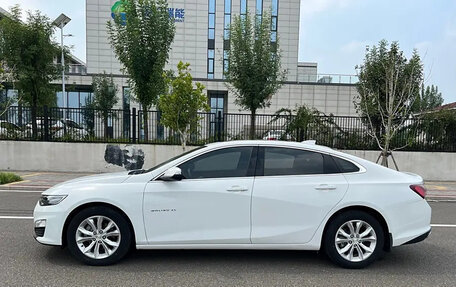 Chevrolet Malibu IX, 2021 год, 1 900 000 рублей, 4 фотография