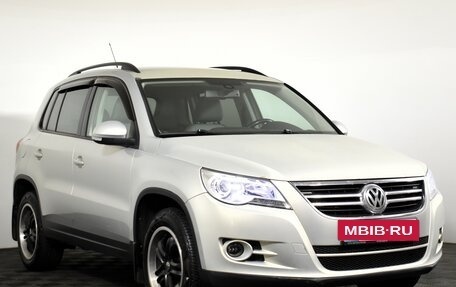 Volkswagen Tiguan I, 2011 год, 935 000 рублей, 3 фотография