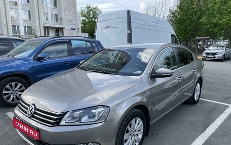 Volkswagen Passat B7, 2012 год, 1 300 000 рублей, 11 фотография