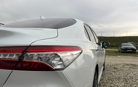 Toyota Camry, 2018 год, 2 950 000 рублей, 4 фотография