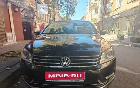 Volkswagen Passat B7, 2011 год, 1 400 000 рублей, 2 фотография