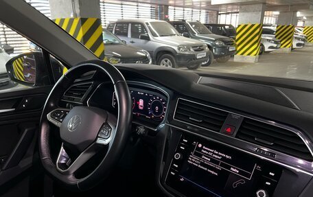 Volkswagen Tiguan II, 2021 год, 3 299 000 рублей, 28 фотография