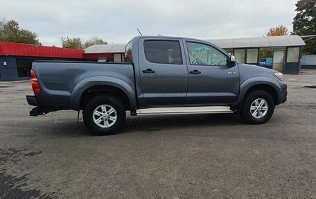 Toyota Hilux VII, 2013 год, 2 250 000 рублей, 24 фотография