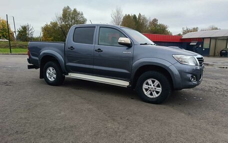 Toyota Hilux VII, 2013 год, 2 250 000 рублей, 28 фотография