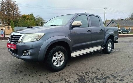 Toyota Hilux VII, 2013 год, 2 250 000 рублей, 29 фотография