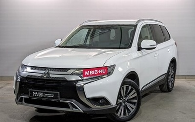 Mitsubishi Outlander III рестайлинг 3, 2021 год, 2 650 000 рублей, 1 фотография