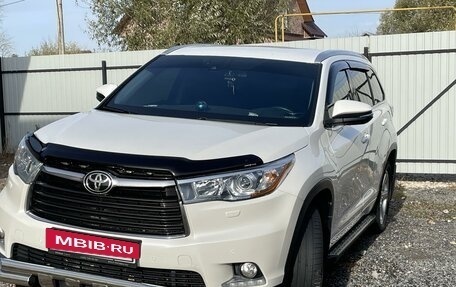 Toyota Highlander III, 2014 год, 2 980 000 рублей, 3 фотография