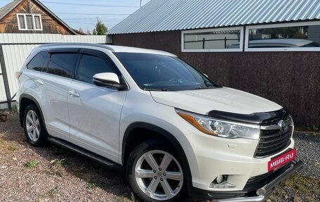 Toyota Highlander III, 2014 год, 2 980 000 рублей, 10 фотография