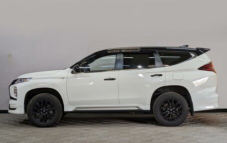 Mitsubishi Montero Sport, 2022 год, 4 800 000 рублей, 8 фотография