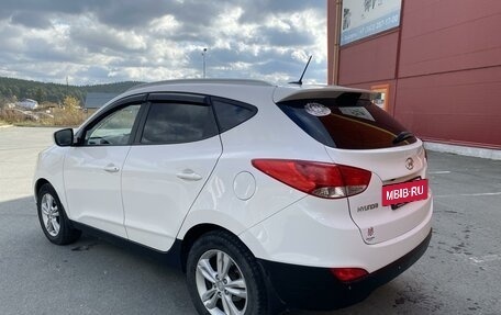 Hyundai ix35 I рестайлинг, 2012 год, 1 300 000 рублей, 2 фотография