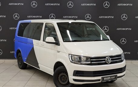 Volkswagen Caravelle T6 рестайлинг, 2019 год, 2 700 000 рублей, 3 фотография