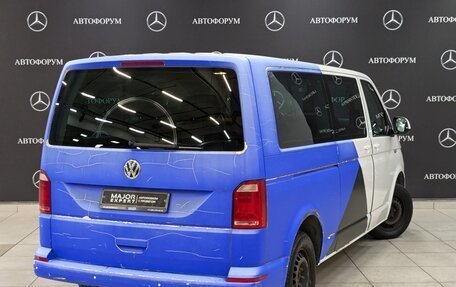 Volkswagen Caravelle T6 рестайлинг, 2019 год, 2 700 000 рублей, 5 фотография