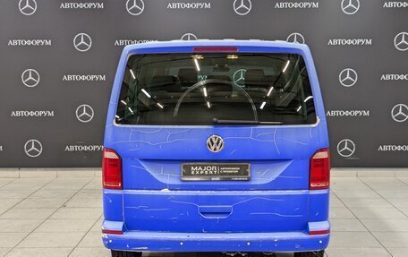 Volkswagen Caravelle T6 рестайлинг, 2019 год, 2 700 000 рублей, 6 фотография