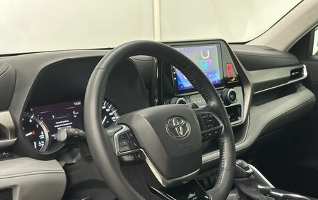 Toyota Highlander, 2021 год, 5 570 000 рублей, 13 фотография