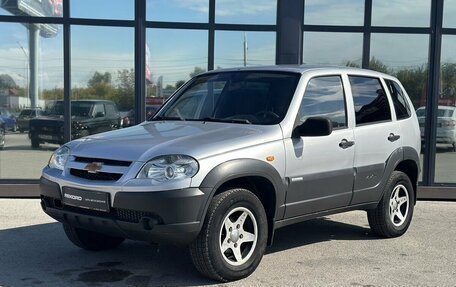 Chevrolet Niva I рестайлинг, 2010 год, 644 000 рублей, 3 фотография