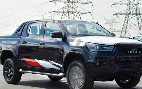 Toyota Hilux VIII, 2022 год, 7 800 000 рублей, 2 фотография