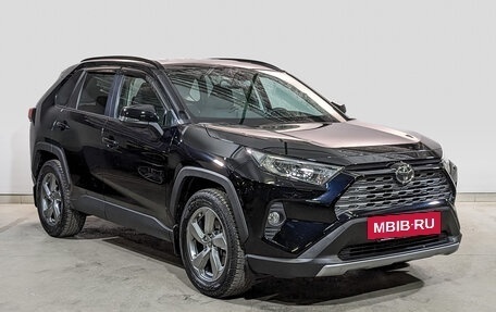 Toyota RAV4, 2021 год, 4 350 000 рублей, 3 фотография