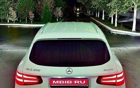 Mercedes-Benz GLC, 2018 год, 3 500 000 рублей, 2 фотография