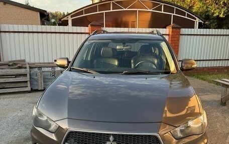 Mitsubishi Outlander III рестайлинг 3, 2011 год, 1 300 000 рублей, 1 фотография