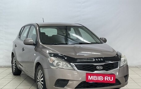 KIA cee'd I рестайлинг, 2010 год, 799 000 рублей, 2 фотография