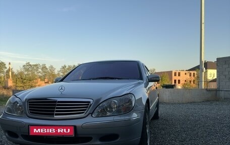 Mercedes-Benz S-Класс, 2000 год, 670 000 рублей, 1 фотография