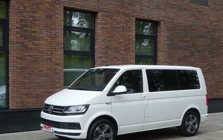 Volkswagen Caravelle T6 рестайлинг, 2019 год, 4 200 000 рублей, 1 фотография