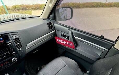 Mitsubishi Pajero IV, 2014 год, 3 150 000 рублей, 20 фотография