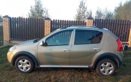 Renault Sandero I, 2012 год, 800 000 рублей, 2 фотография