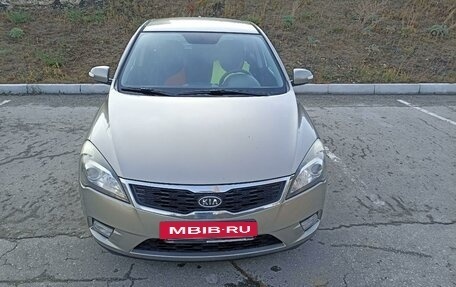 KIA cee'd I рестайлинг, 2012 год, 1 100 000 рублей, 7 фотография