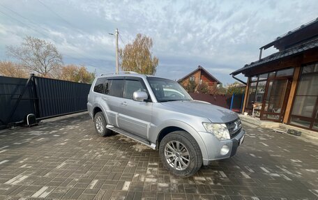 Mitsubishi Pajero IV, 2010 год, 2 400 000 рублей, 4 фотография