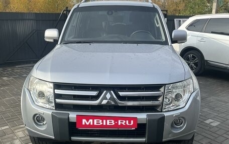 Mitsubishi Pajero IV, 2010 год, 2 400 000 рублей, 3 фотография