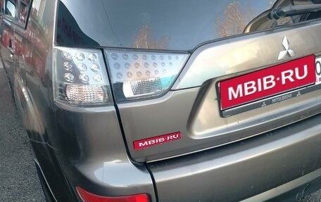 Mitsubishi Outlander III рестайлинг 3, 2010 год, 1 400 000 рублей, 1 фотография