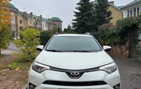 Toyota RAV4, 2016 год, 2 500 000 рублей, 1 фотография