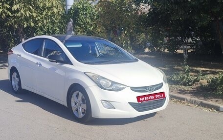 Hyundai Avante, 2011 год, 1 350 000 рублей, 2 фотография