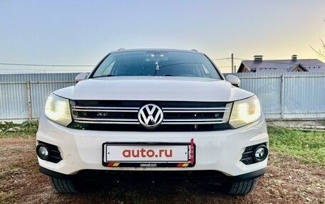 Volkswagen Tiguan I, 2011 год, 1 700 000 рублей, 2 фотография