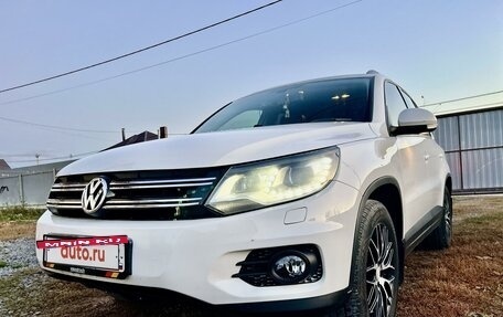 Volkswagen Tiguan I, 2011 год, 1 700 000 рублей, 3 фотография